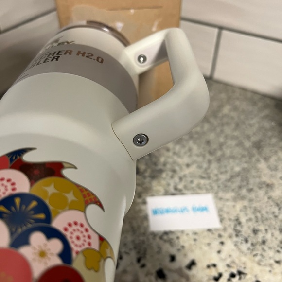 The Lunar New Year Limited Edition Quencher H2.0 FlowState™ Tumbler | 30 OZ - Picture 3 of 4